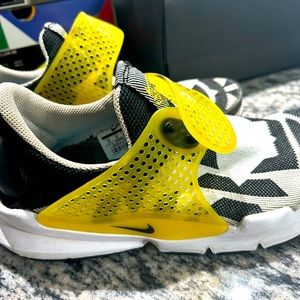 Nike sockdart